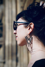Load image into Gallery viewer, Vespira Earrings