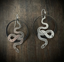 Load image into Gallery viewer, Heavenly Serpent Earrings