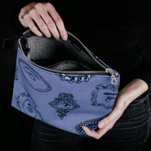 Load image into Gallery viewer, Lover's Eye Makeup Pouch